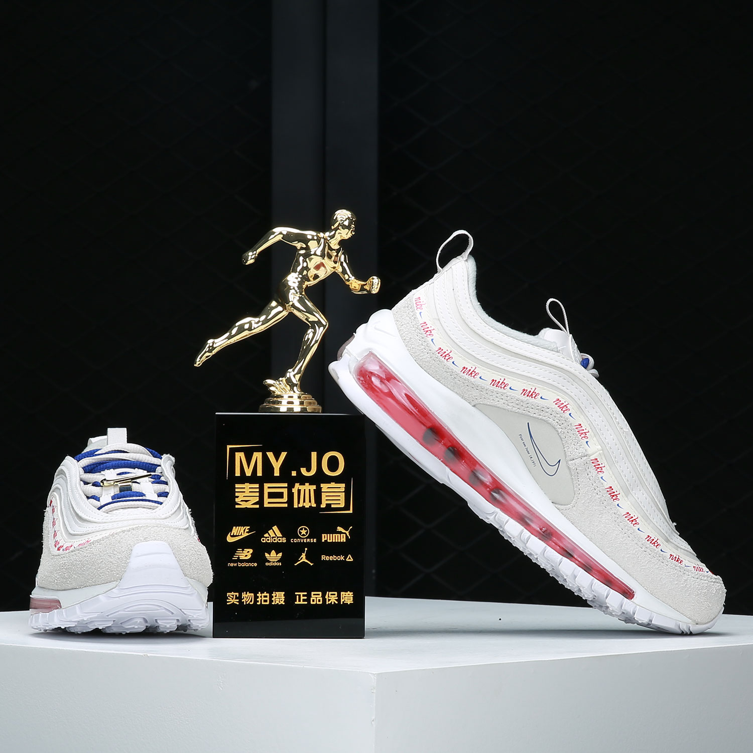 รองเท้ากีฬาแบบมีเบาะลมสำหรับผู - Sneaker Zone บทวิจารณ์และราคา